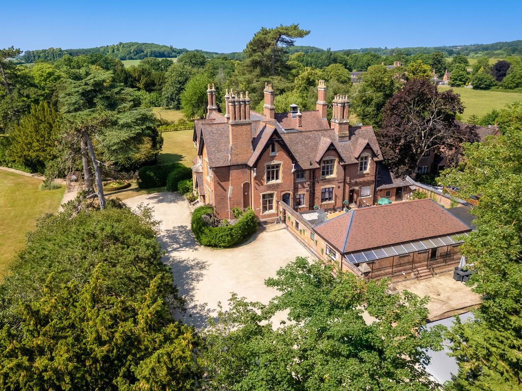 Property photo 3 of 41