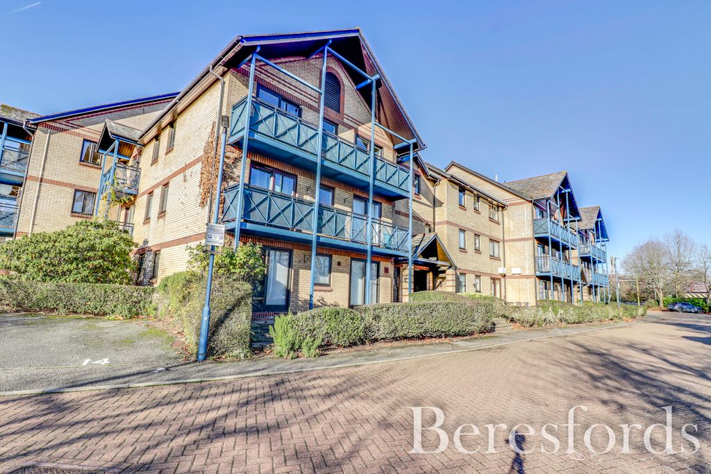 Property photo 1 of 10 Front