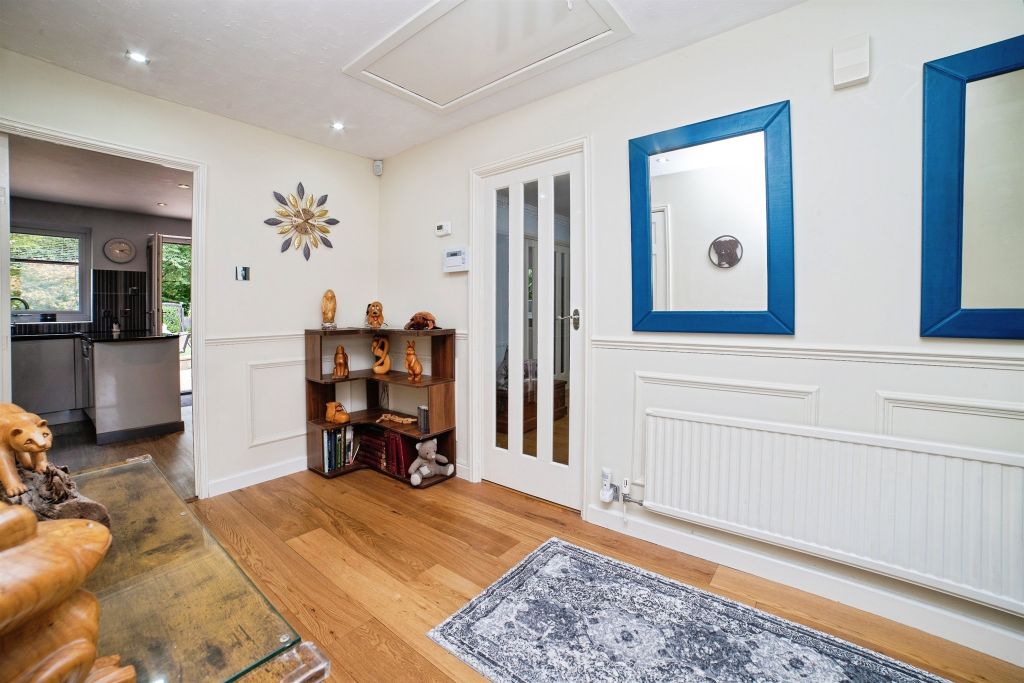 Property photo 3 of 26