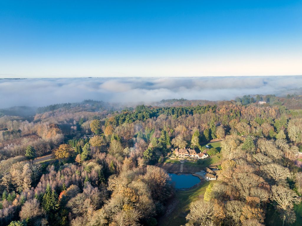 Property photo 1 of 34