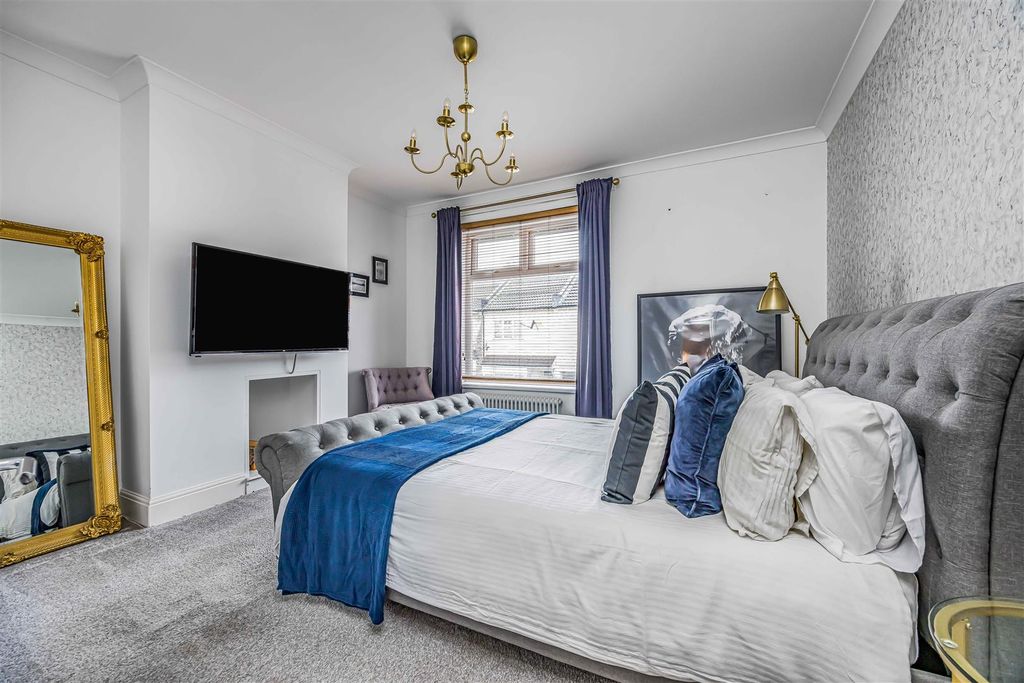 Property photo 3 of 22 50 Bosham Road, Portsmouth-Small-Porticomarketing-