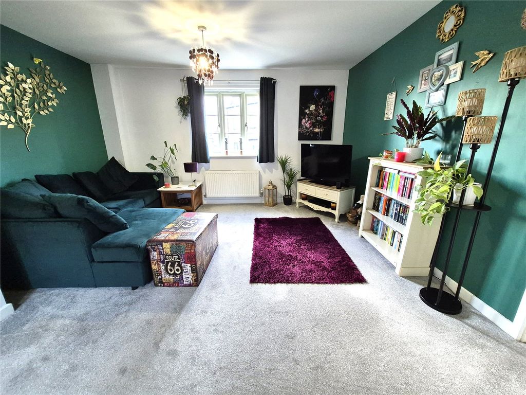 Property photo 3 of 10 Picture No. 17