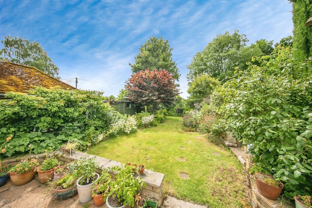 Property photo 2 of 17