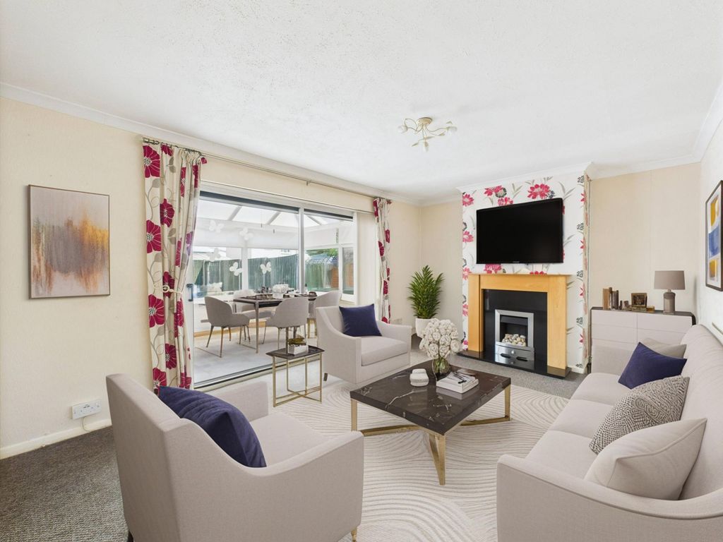 Property photo 2 of 18 Lounge (Virtually Furnished)