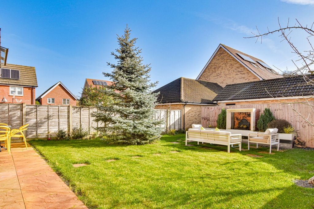 Property photo 3 of 34 Dsc_0193-Dsc_0195