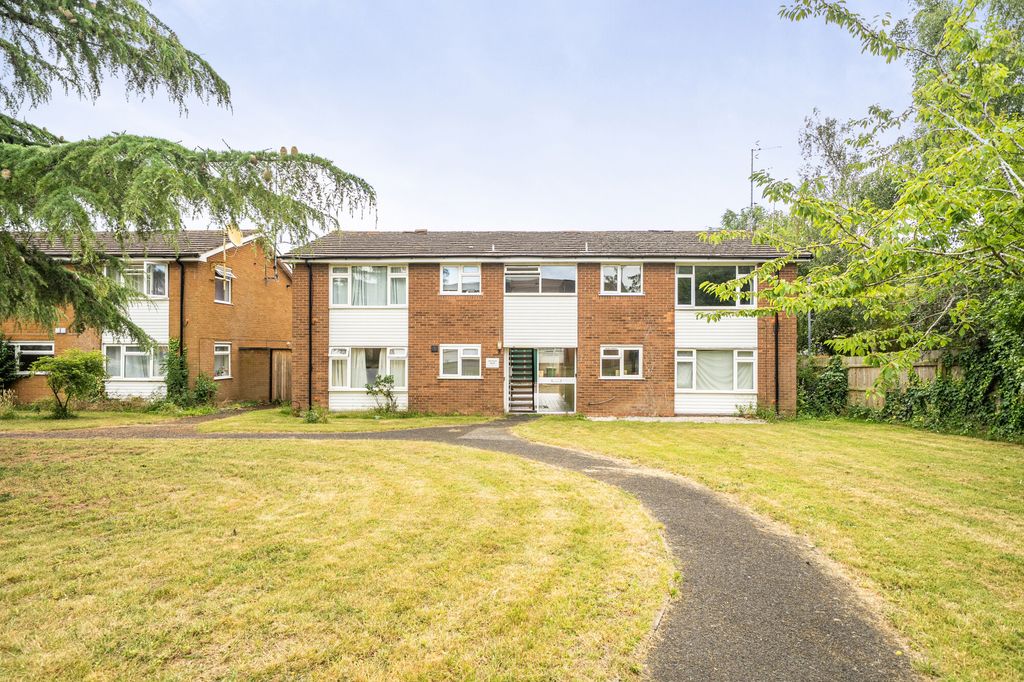 Property photo 1 of 9