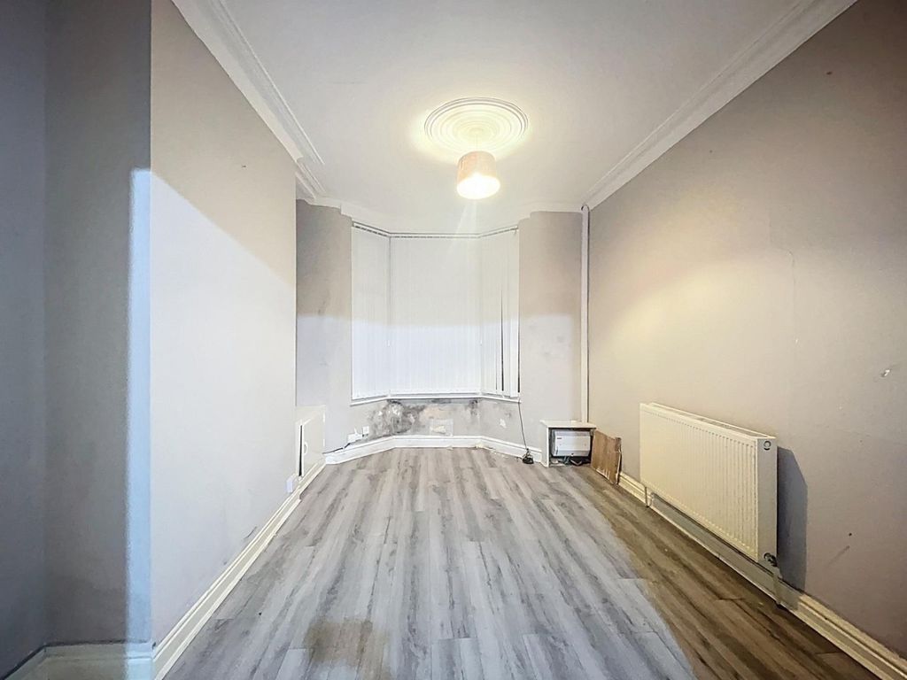 Property photo 2 of 11 4312603