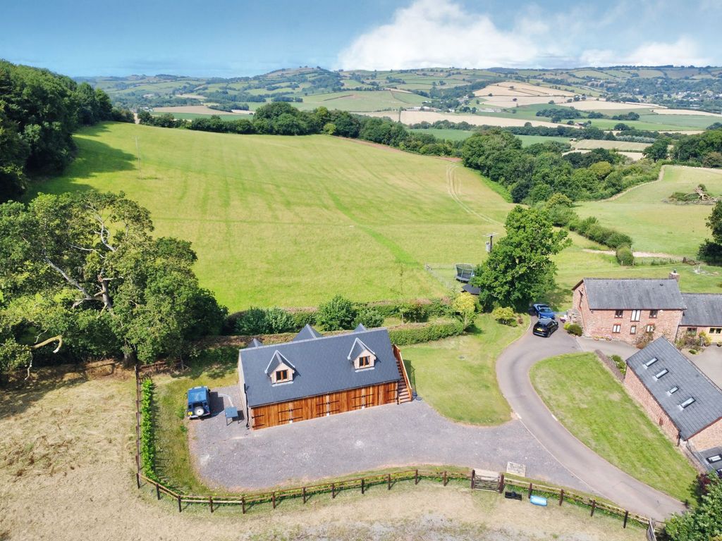 Property photo 3 of 20