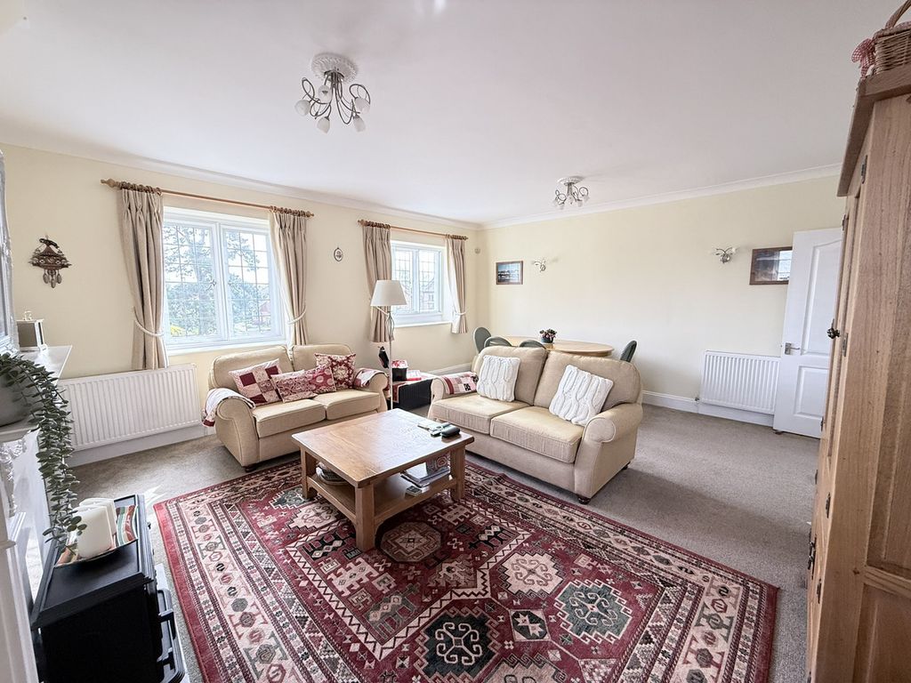 Property photo 3 of 16