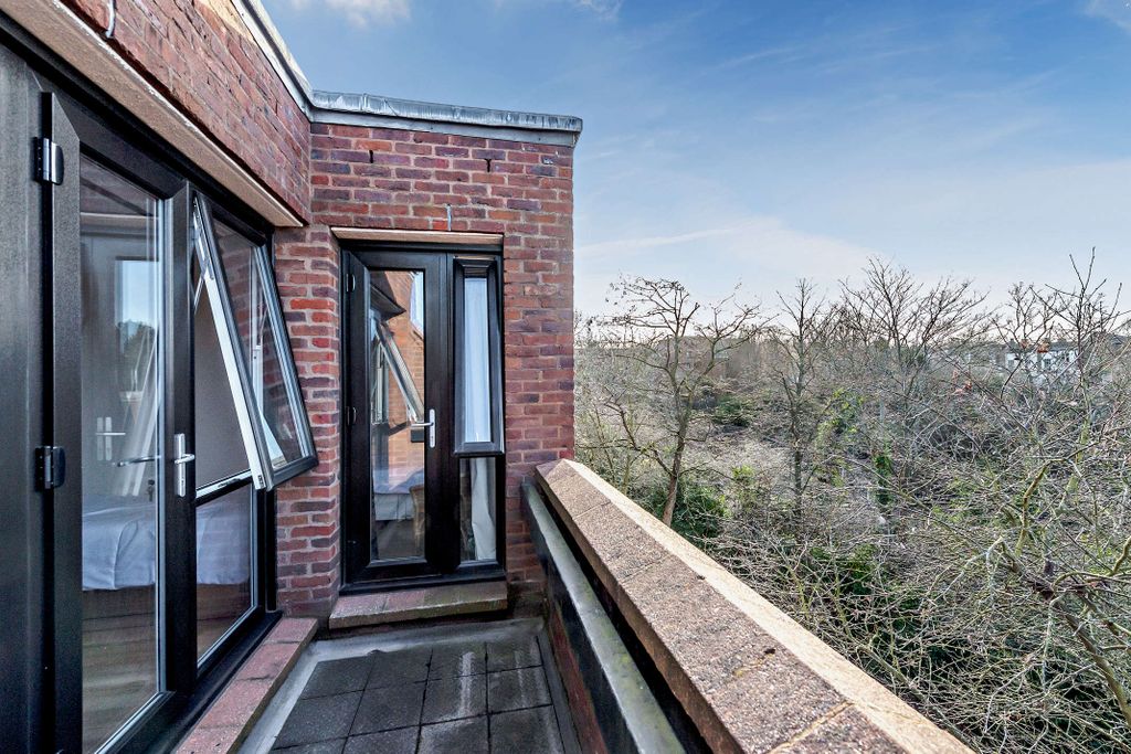 Property photo 1 of 14 Photo #1