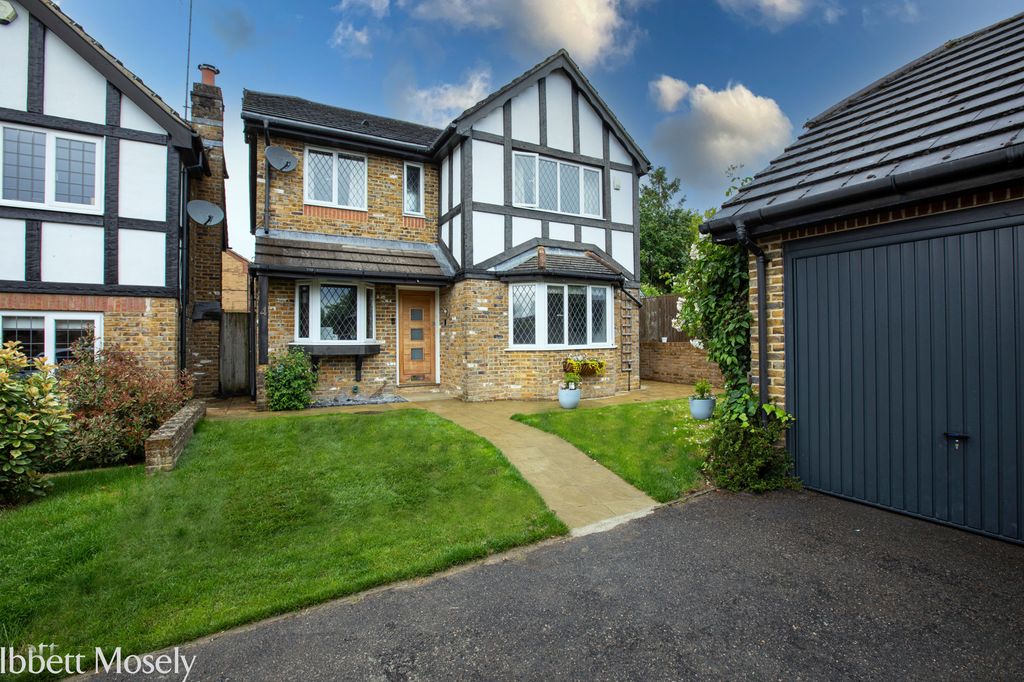 Property photo 1 of 24