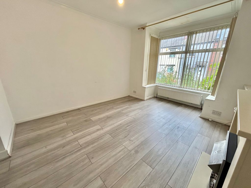 Property photo 3 of 13 Image