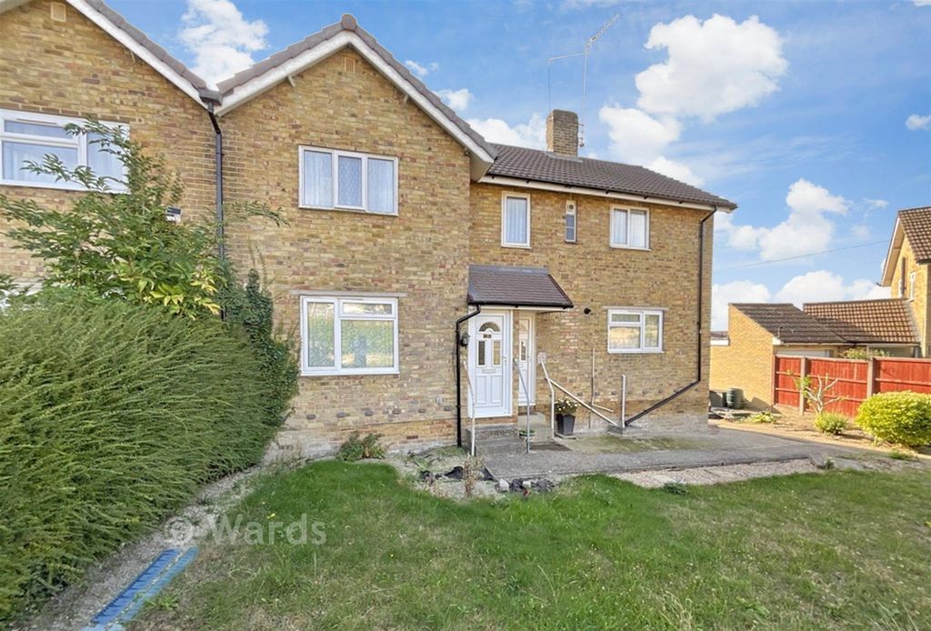 Property photo 1 of 8 External
