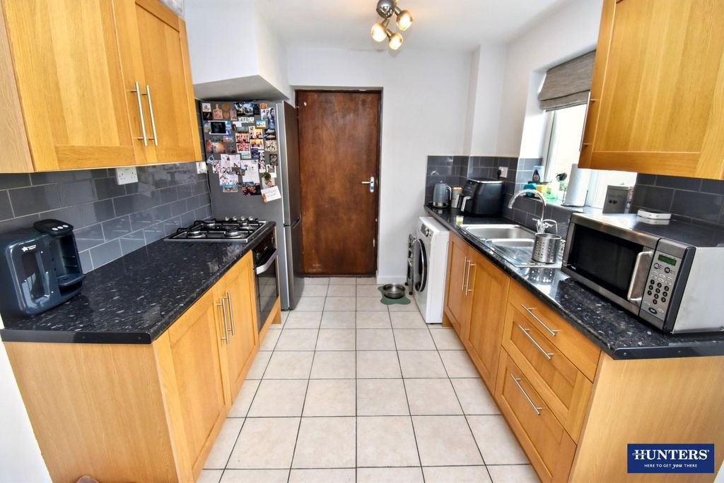 Property photo 3 of 17 Kitchen-Diner