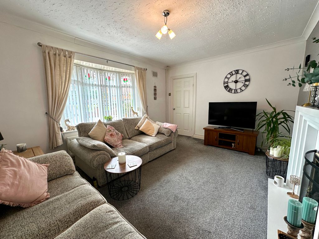 Property photo 3 of 26