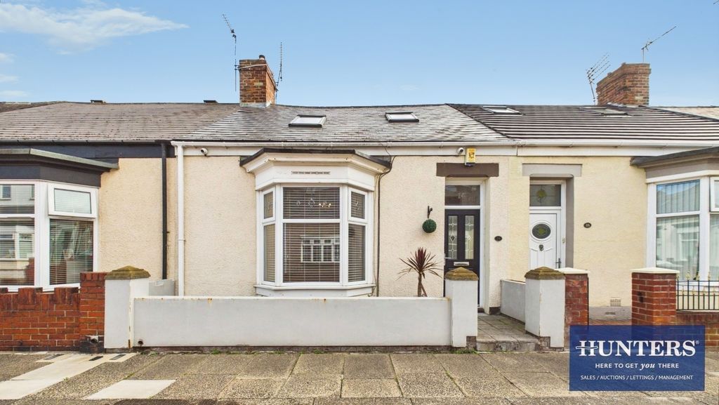 Property photo 1 of 18 External