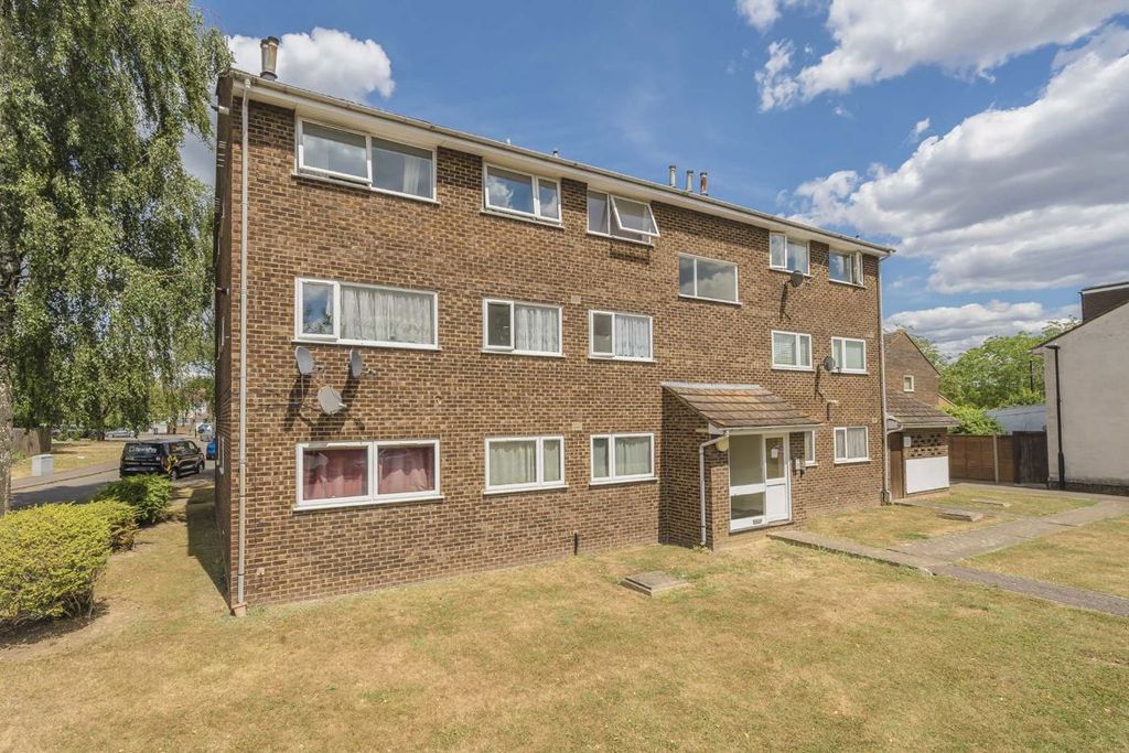 Property photo 1 of 5
