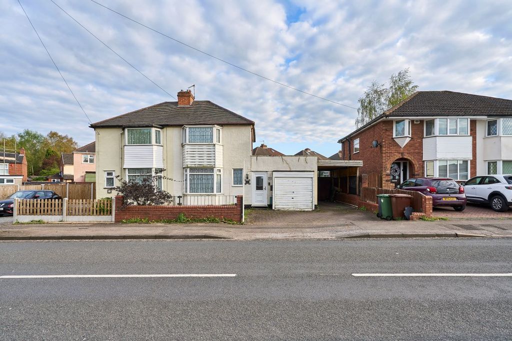 Property photo 2 of 13