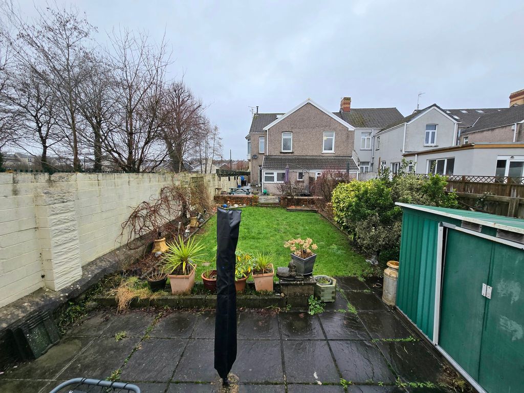 Property photo 2 of 35 Outside