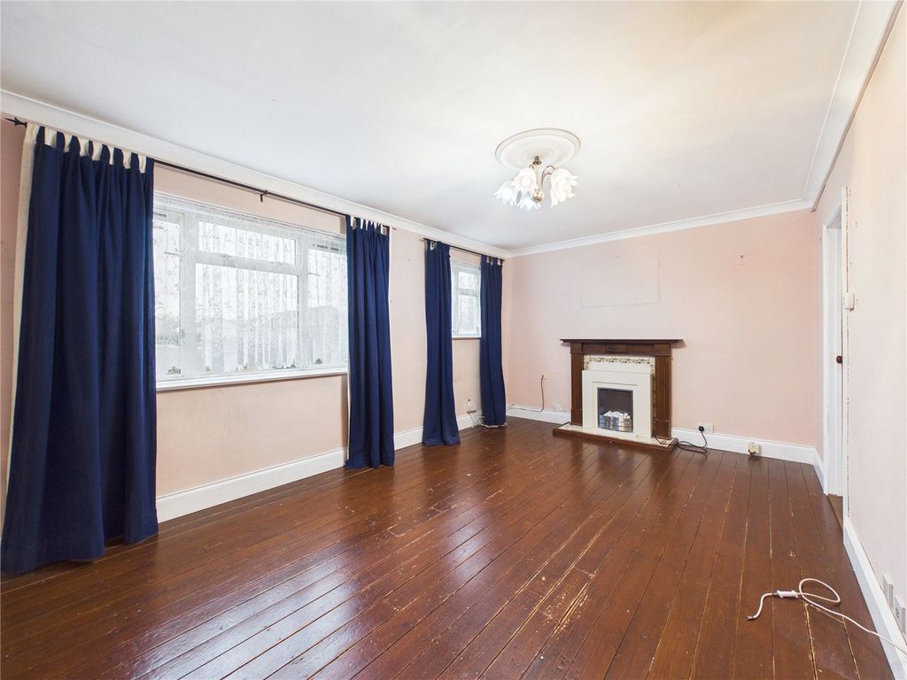 Property photo 2 of 12 Picture No. 08