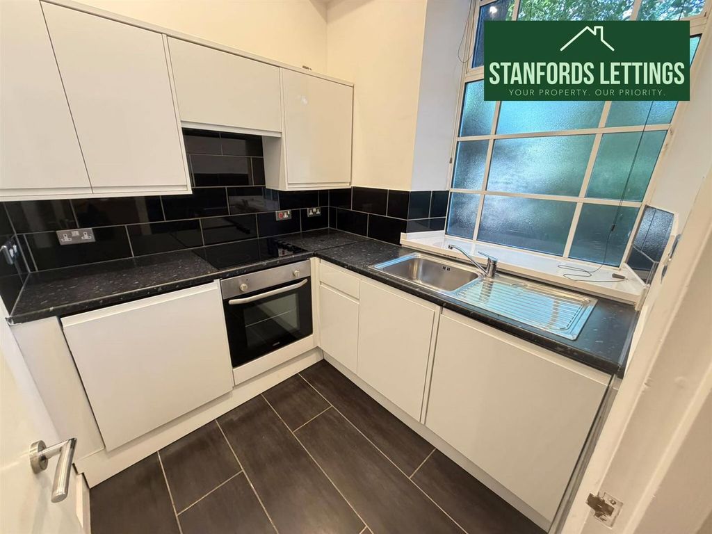 Property photo 1 of 6 Kitchen.Jpg