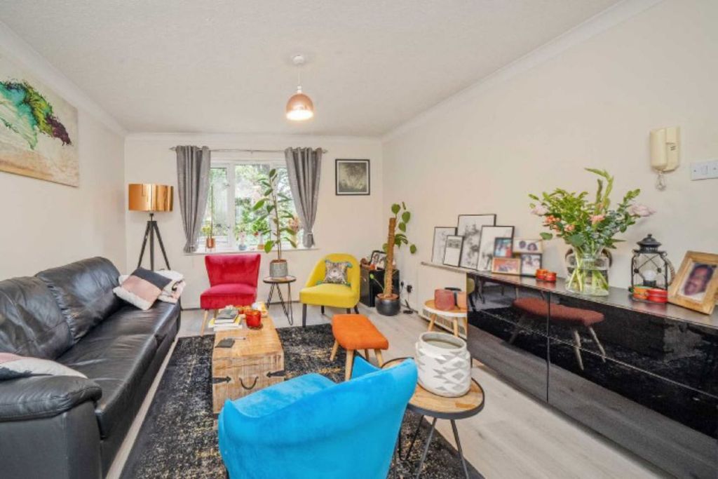 Property photo 2 of 4