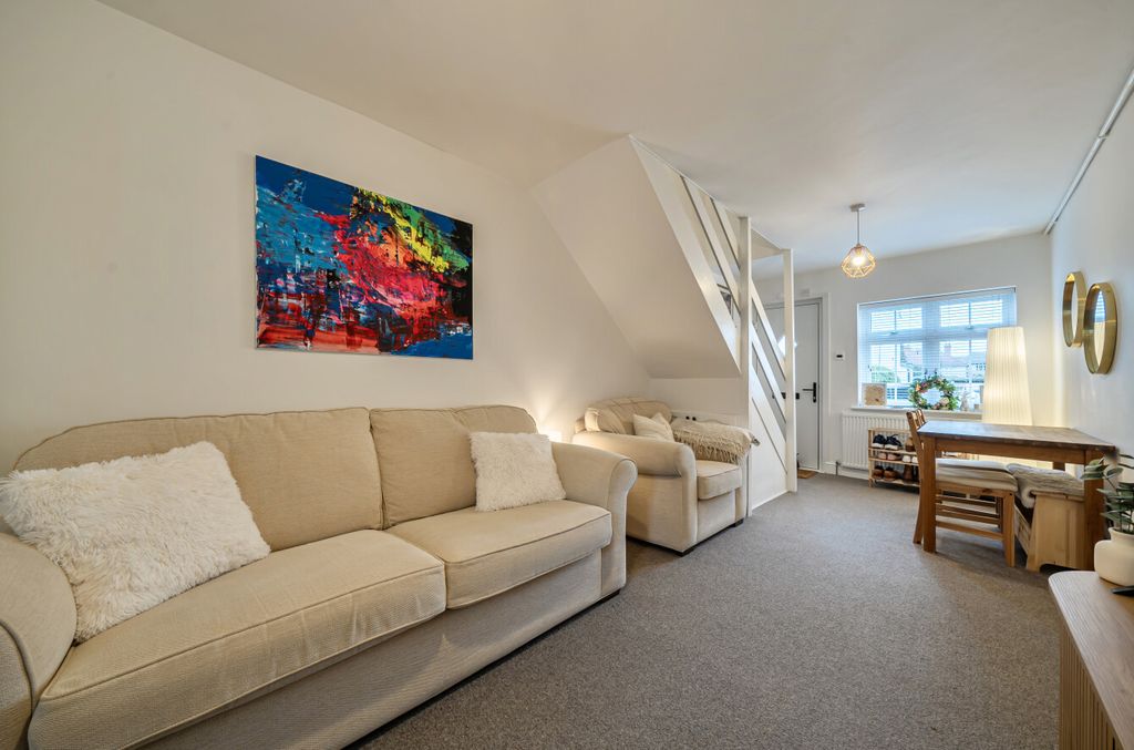 Property photo 2 of 20 1417108-21-6995ba...