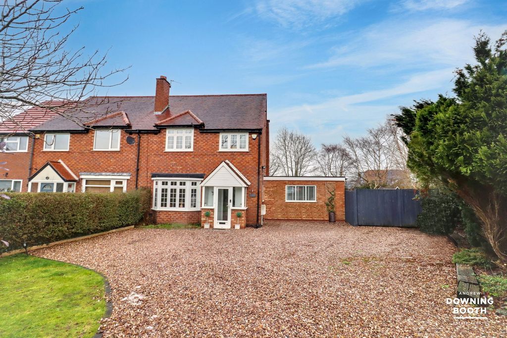 Property photo 1 of 32