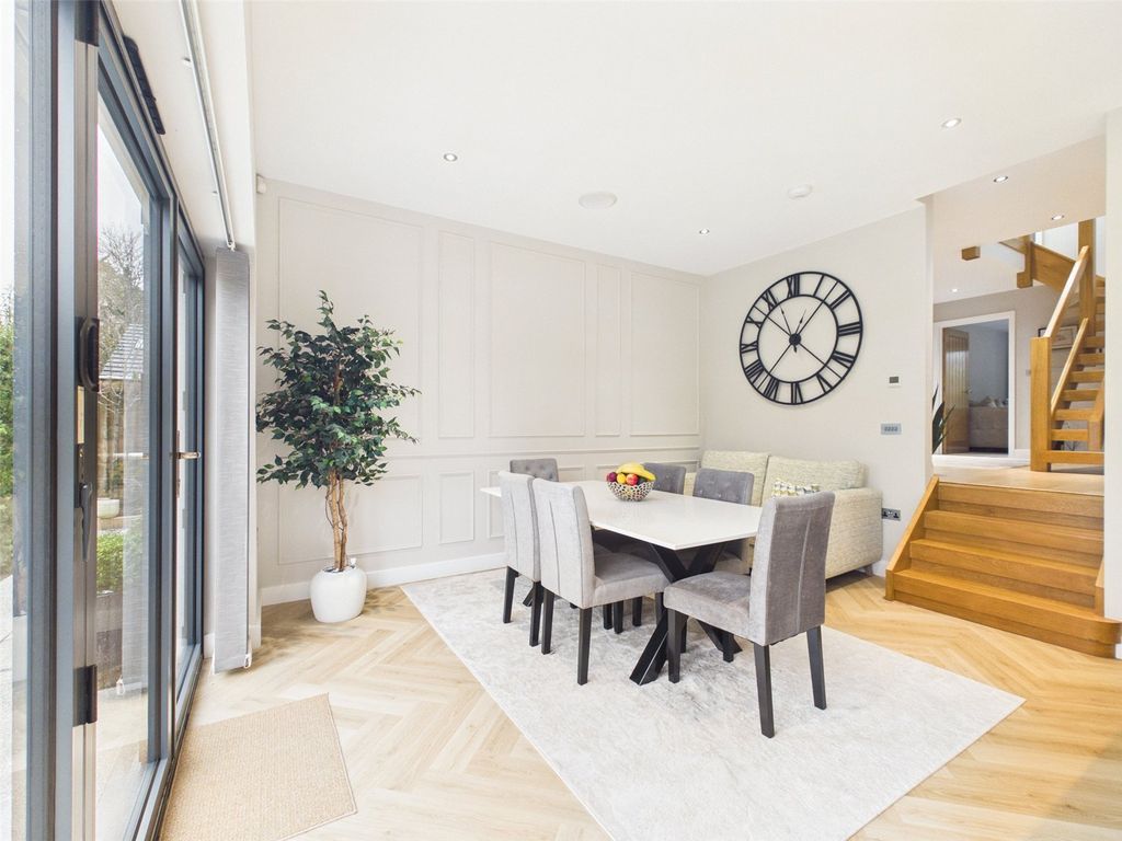 Property photo 3 of 19 Picture No. 09