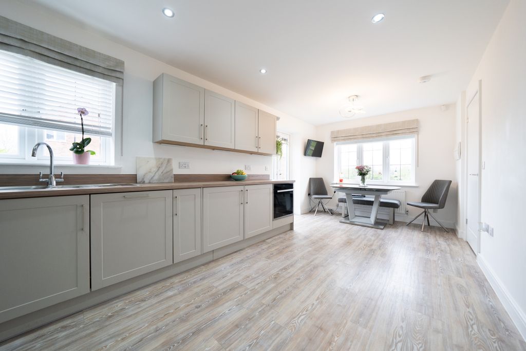 Property photo 3 of 23 Dsc02982