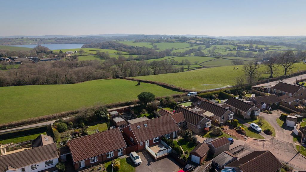 Property photo 3 of 31