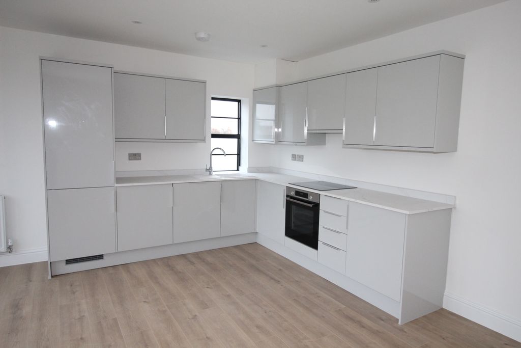 Property photo 3 of 13 Img_0513