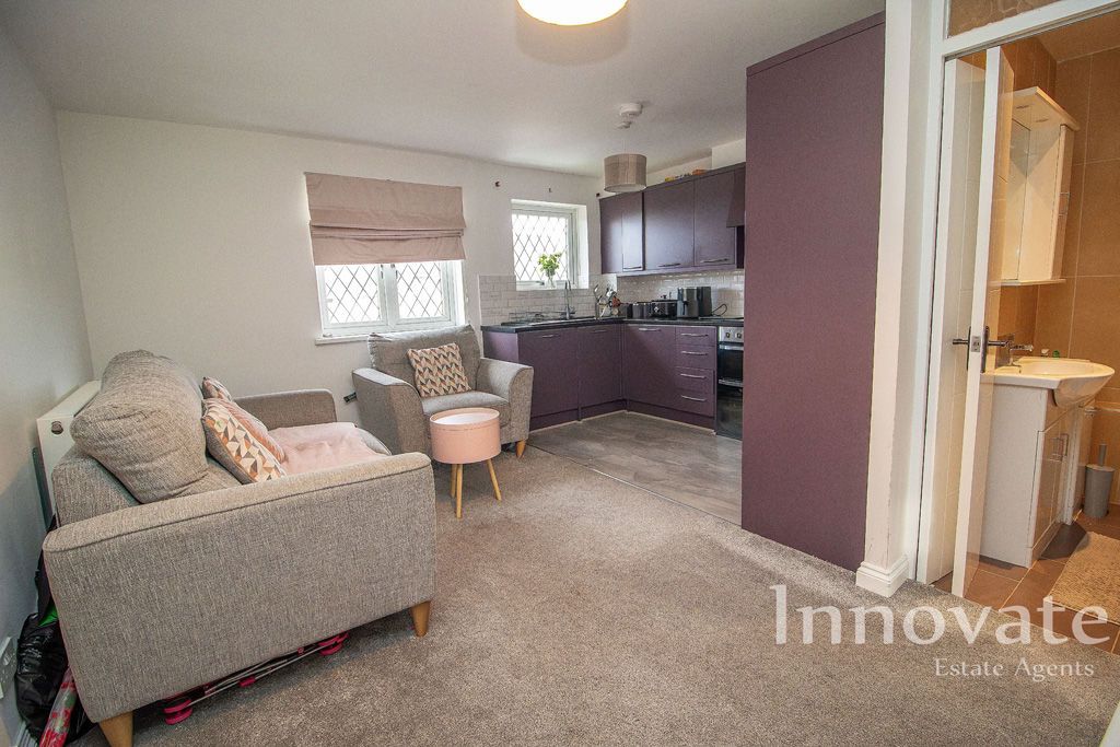 Property photo 2 of 5 Photo 5