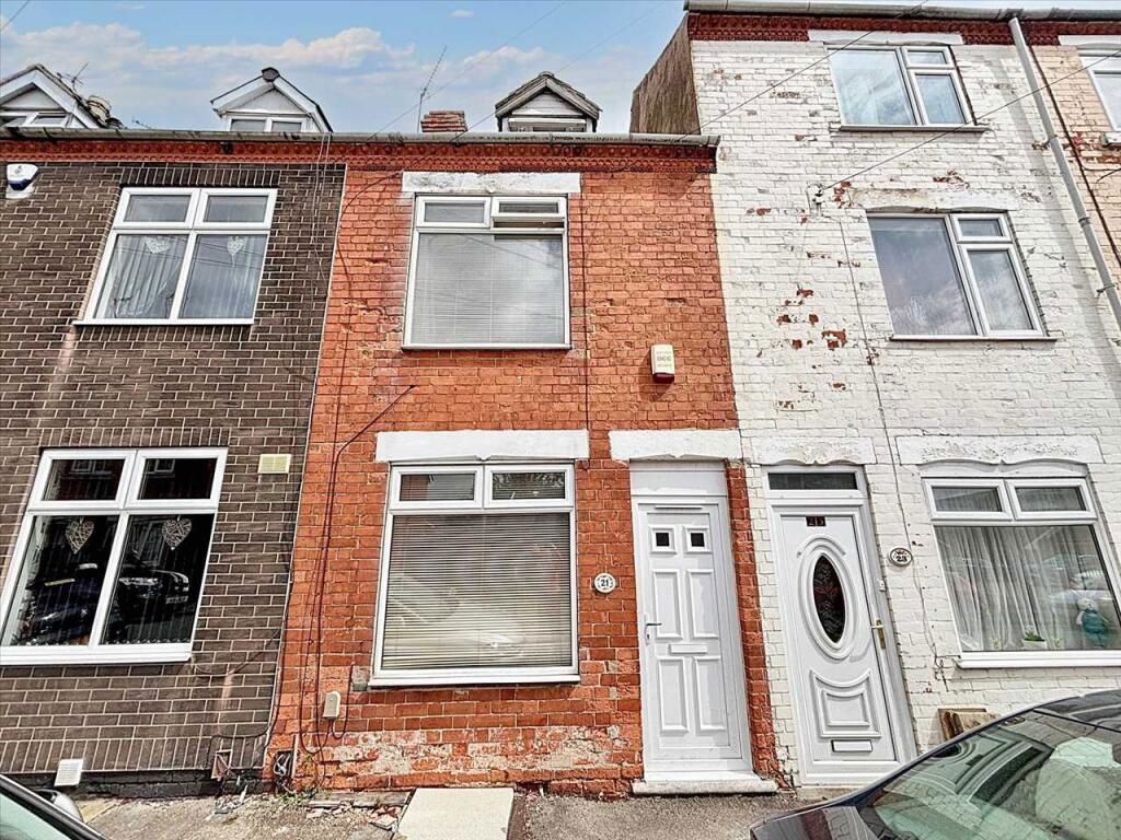 Property photo 1 of 12