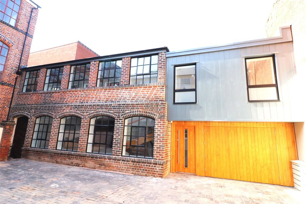 Property photo 1 of 15 Picture No. 17