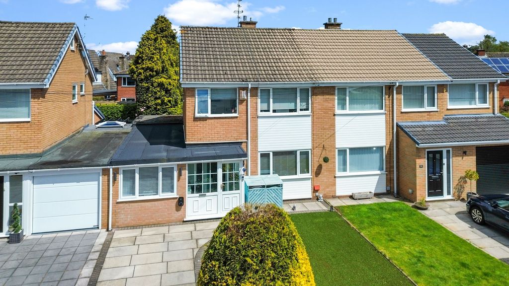 Property photo 1 of 50