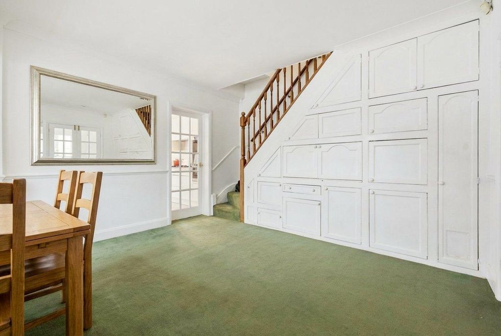 Property photo 3 of 22