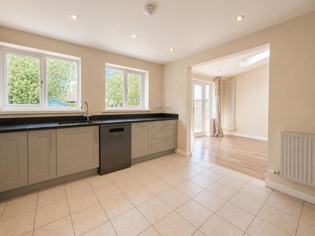 Property photo 2 of 21 52F38252-32E0-4Cf7-B559-45B36348C0C8.Png