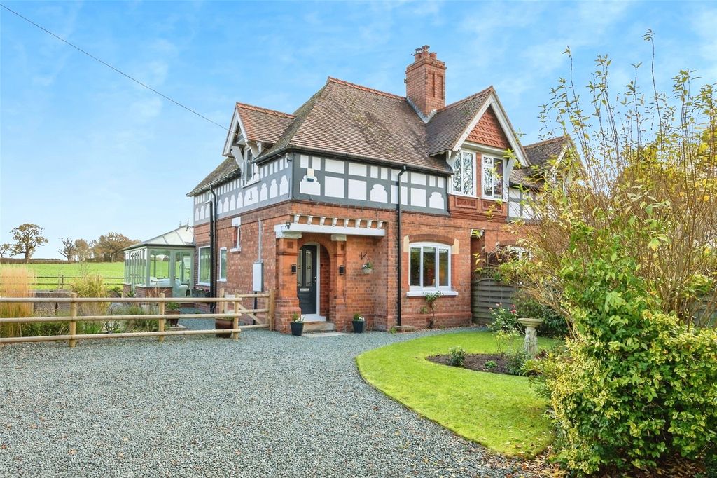 Property photo 3 of 31 Front