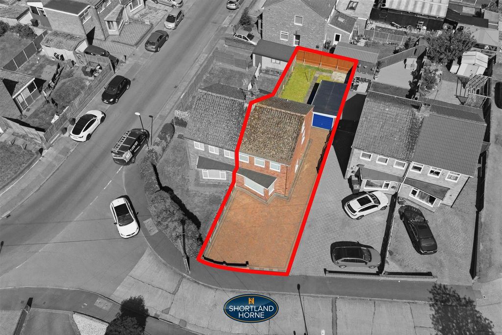 Property photo 2 of 33 Boundary