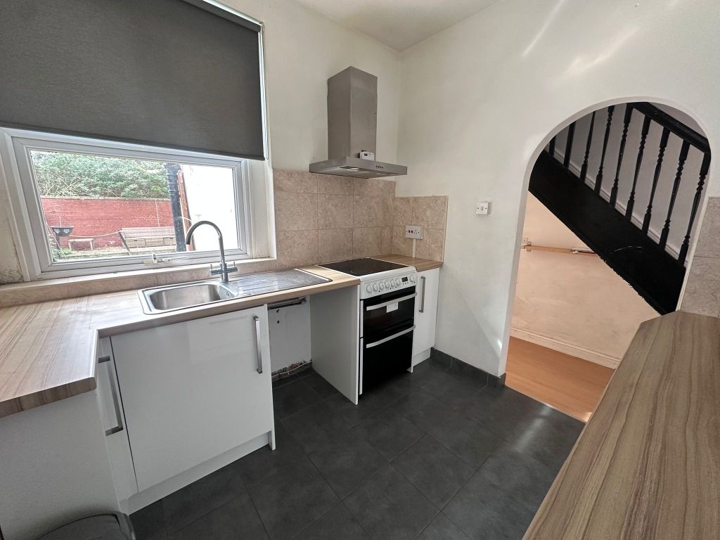 Property photo 3 of 4 Kitchen