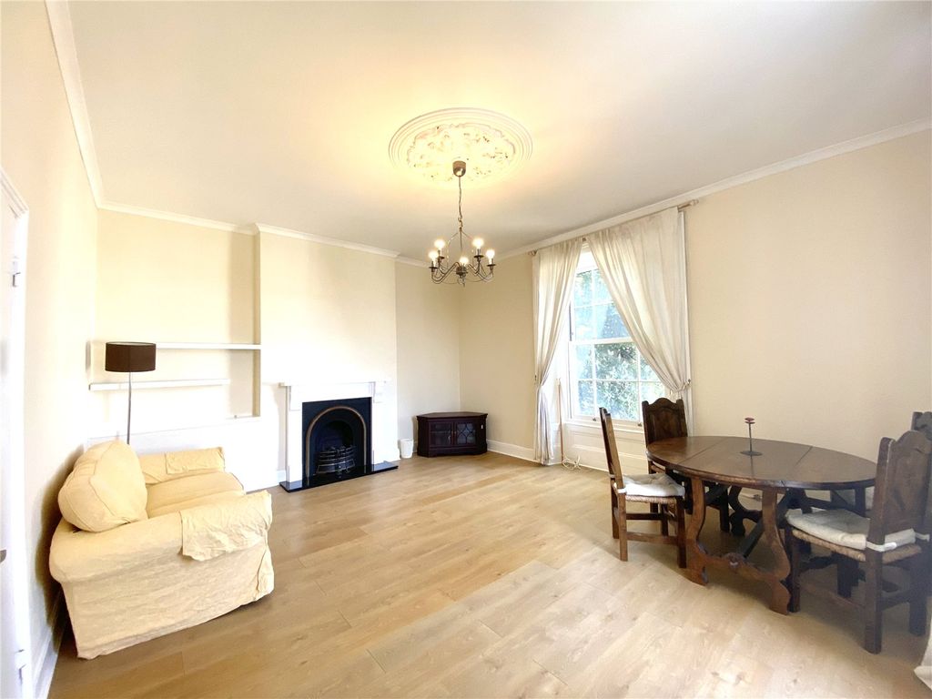 Property photo 2 of 6 Picture No. 12
