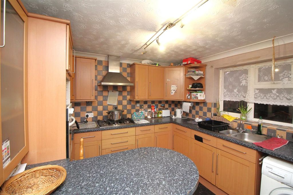 Property photo 2 of 10 Kitchen 1 .Jpg