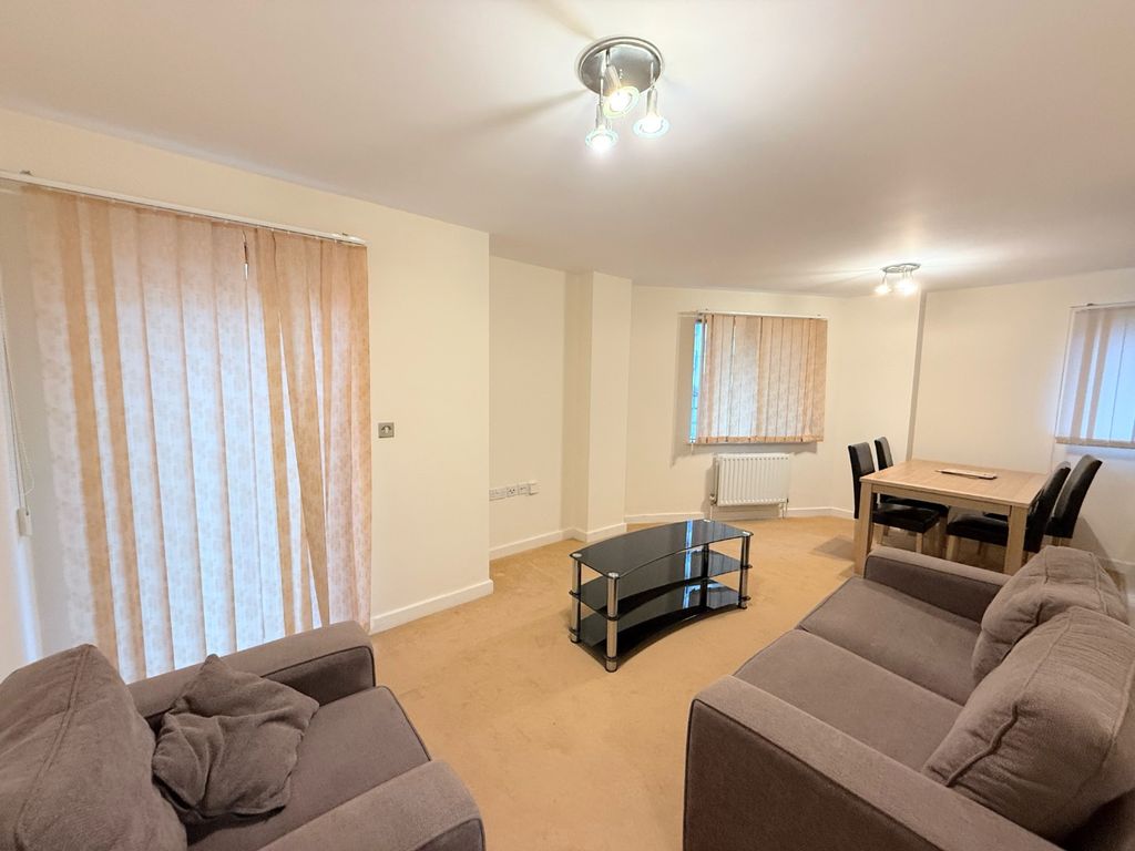 Property photo 3 of 6 938763