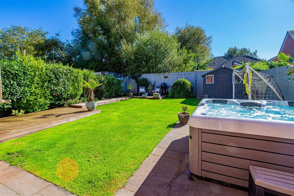 Property photo 2 of 25 12 New-3.Jpg
