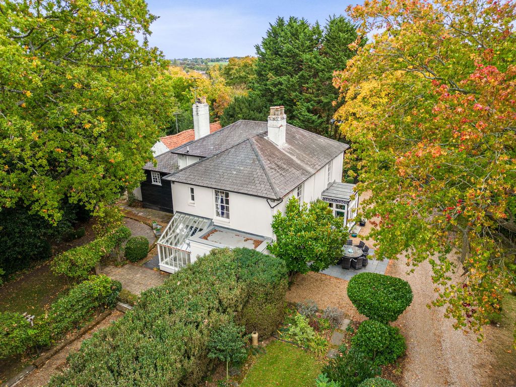 Property photo 2 of 62