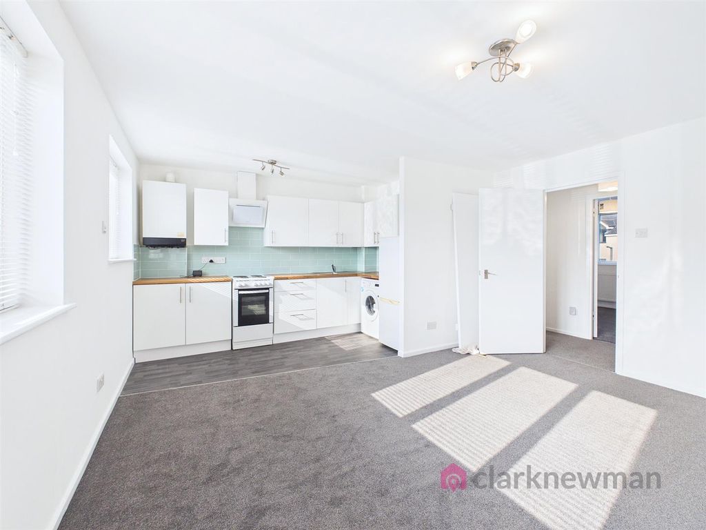 Property photo 3 of 10 Open Plan Living
