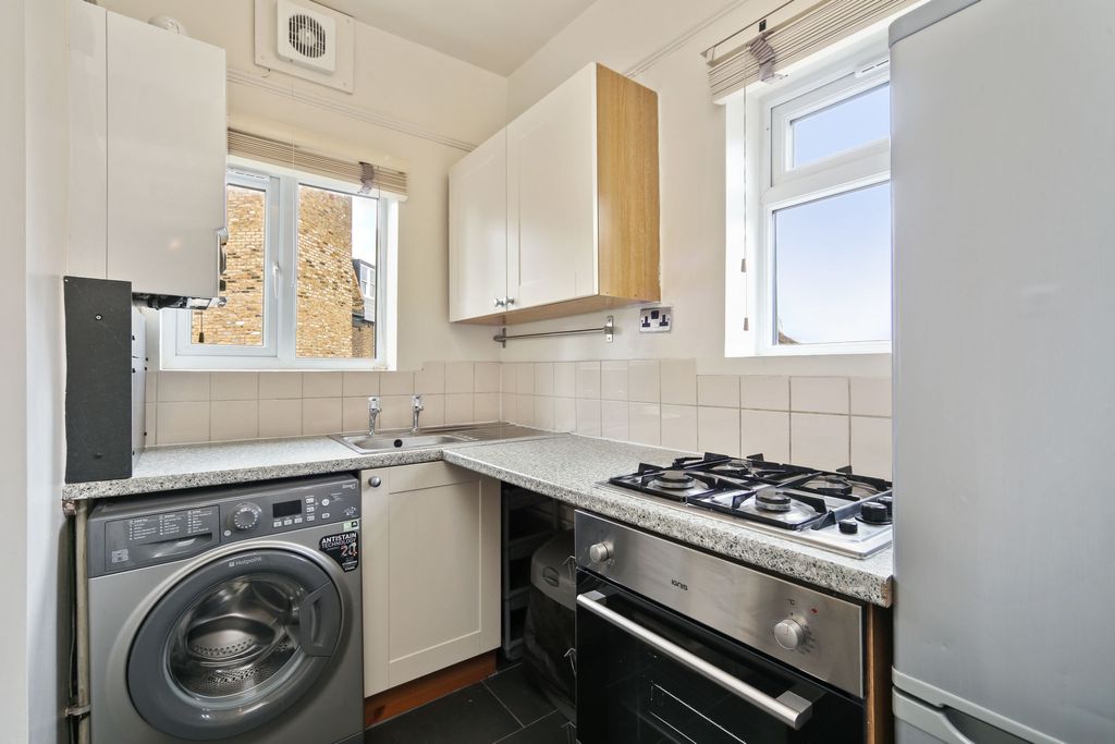 Property photo 3 of 7 6