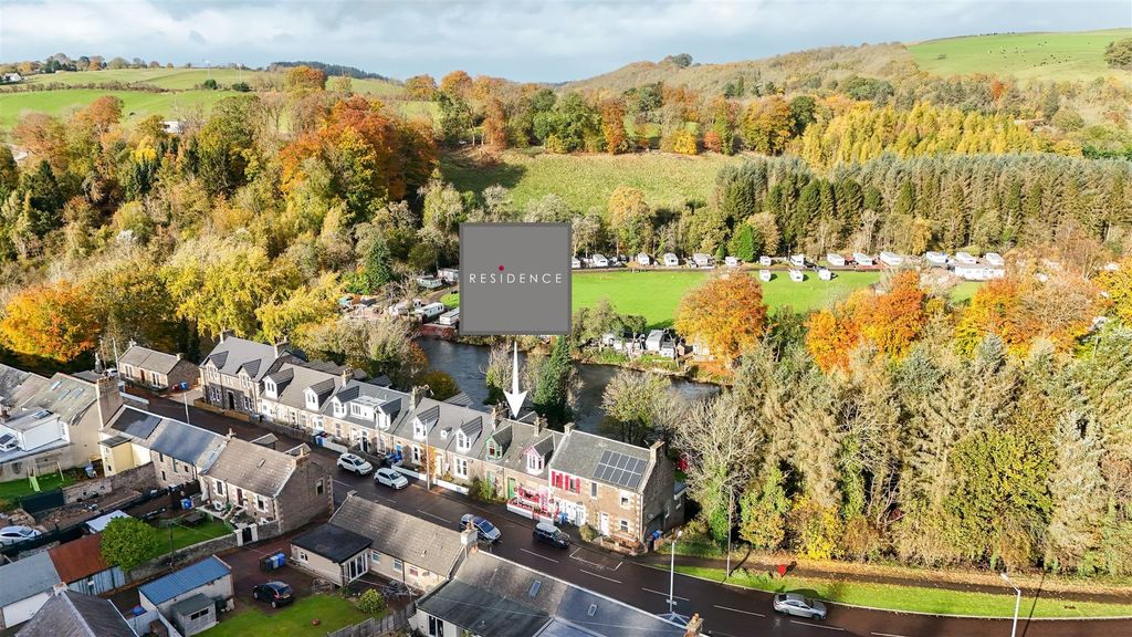 Property photo 1 of 21 External