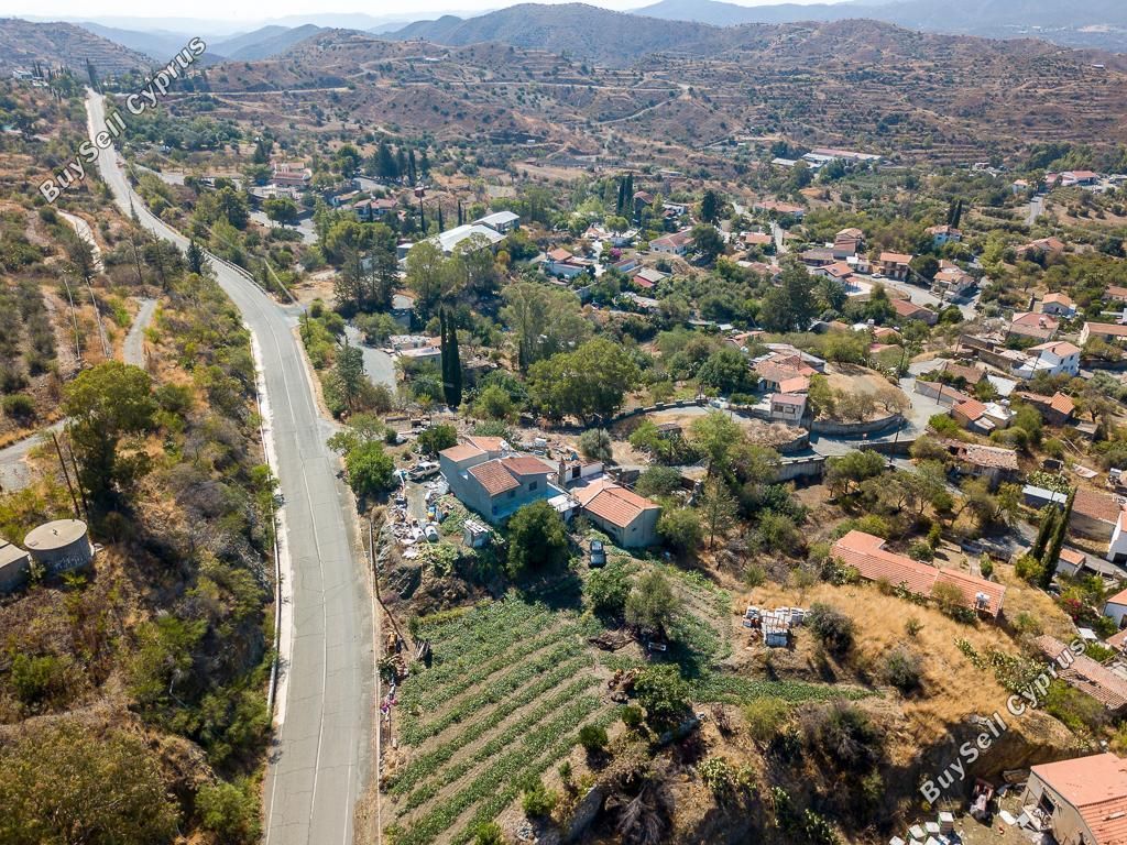 Property photo 2 of 9